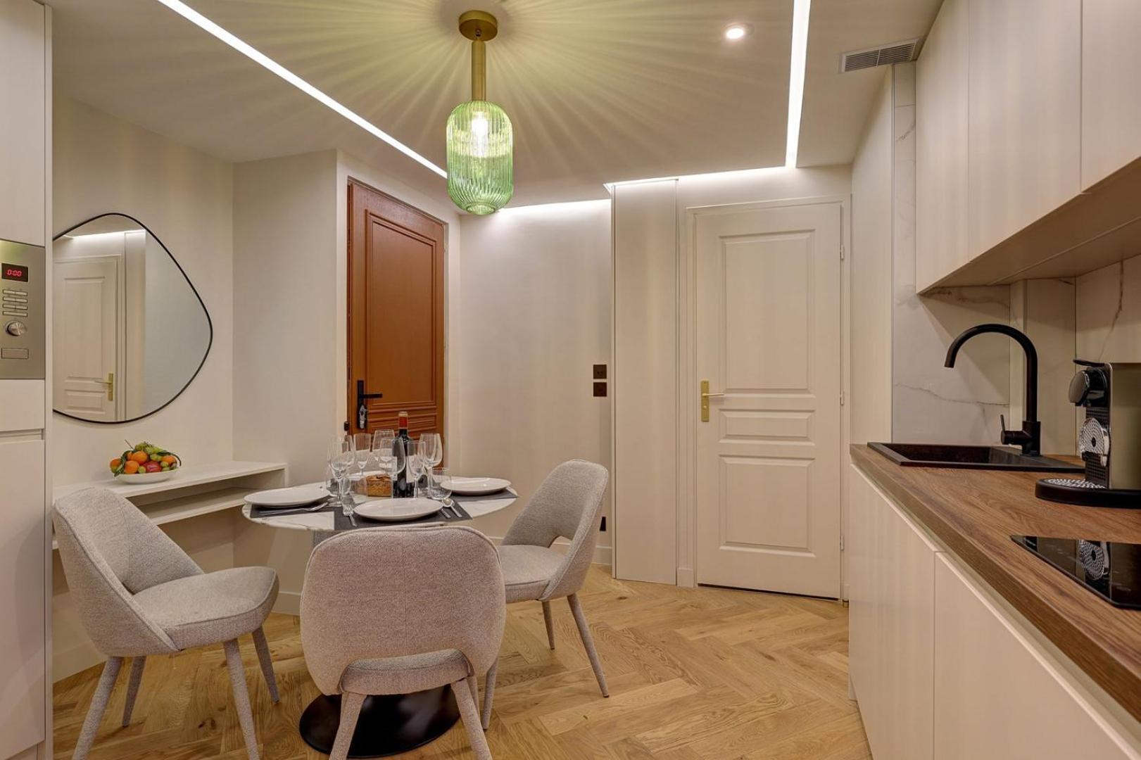 367 Suite Fondary 1 - Superb Apartment In Paris Exteriör bild